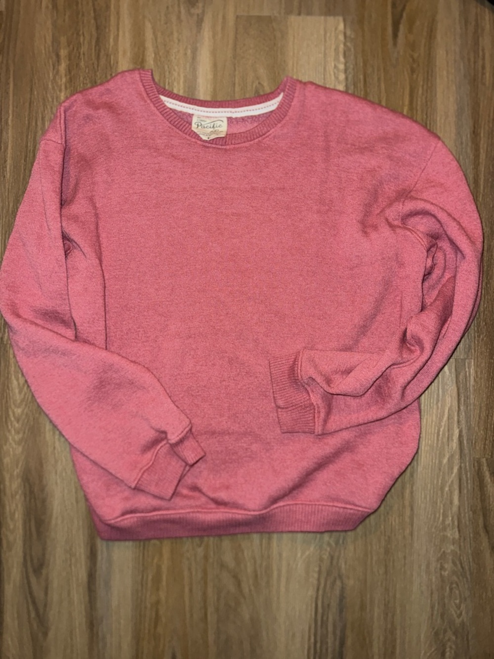Pacific & Co Soft Crewneck Sweater in Rose Pink